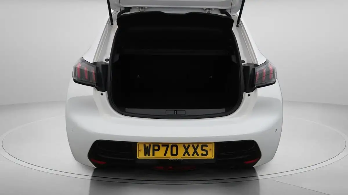 2020-peugeot-208-12-puretech-allure-premium-100bhp-big-17