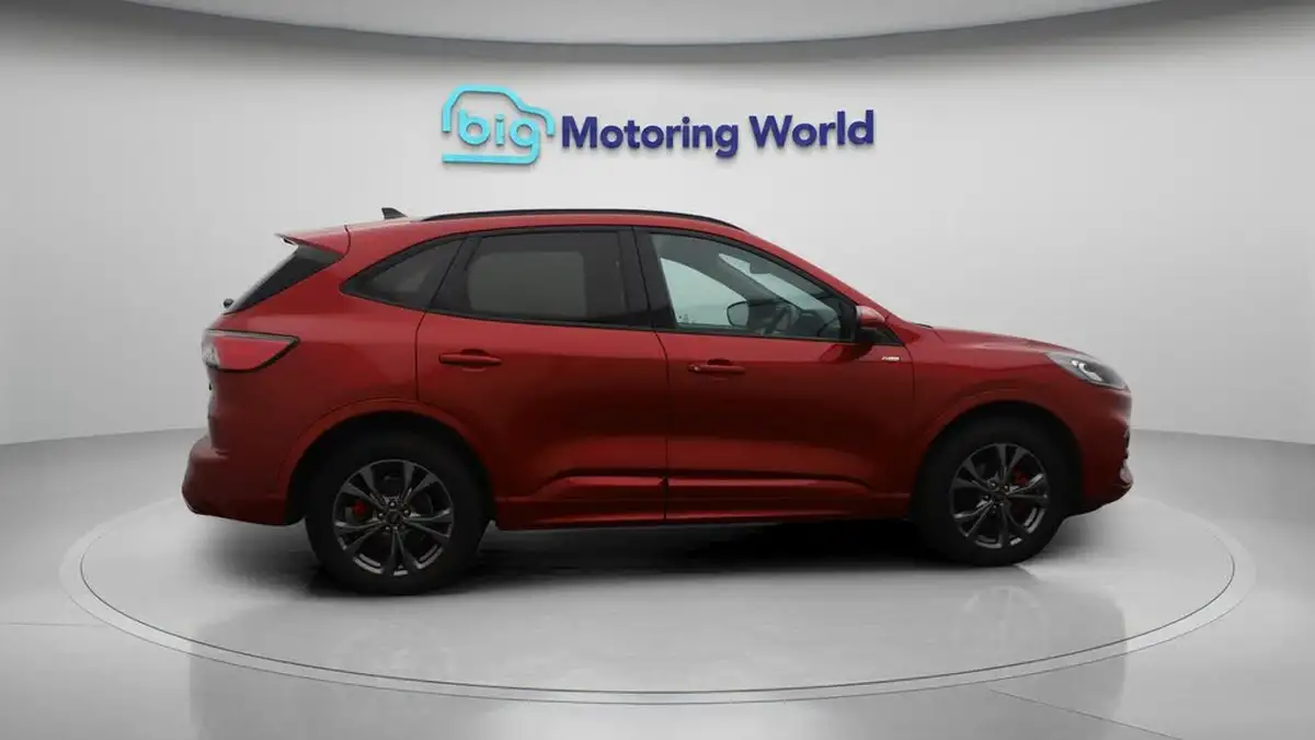 2022-ford-kuga-big-8