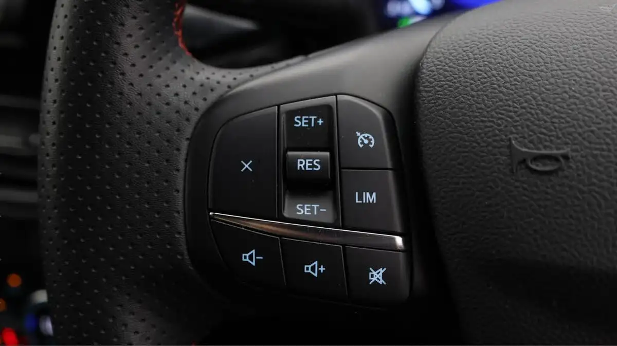 2022-ford-kuga-25t-st-line-x-edition-225ps-phev-big-40