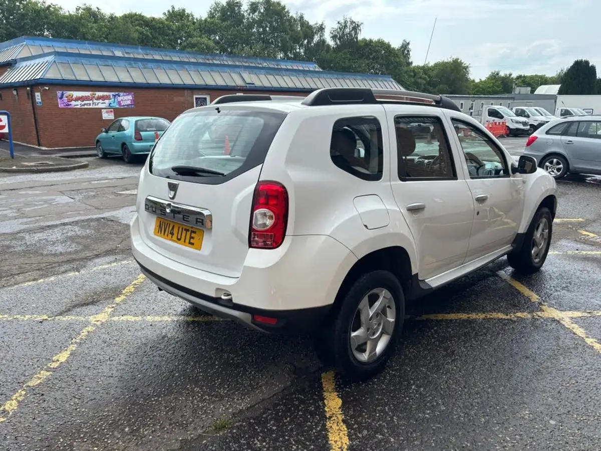 2014-dacia-duster-15d-laureate-110-107bhp-big-6