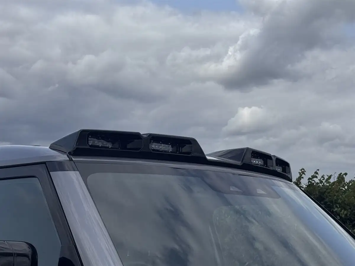 2020-land-rover-110-defender-20-d240-se-110-big-26