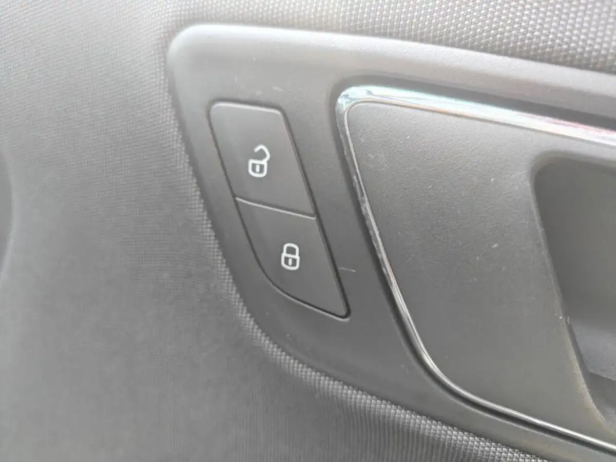 2017-seat-leon-14-tsi-fr-titanium-technology-big-51