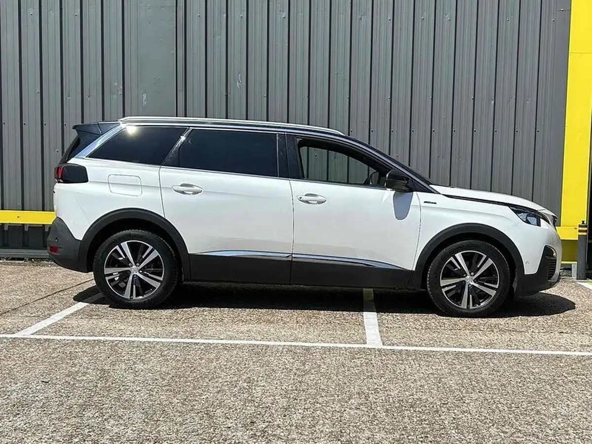 2018-peugeot-5008-suv-12-puretech-gt-line-big-7