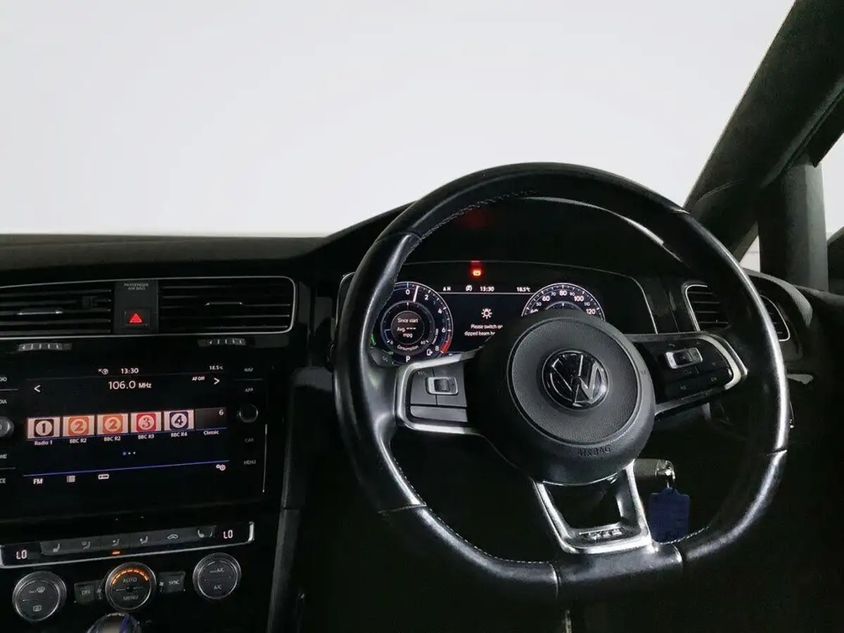2018-volkswagen-golf-14-tsi-gte-advance-big-10