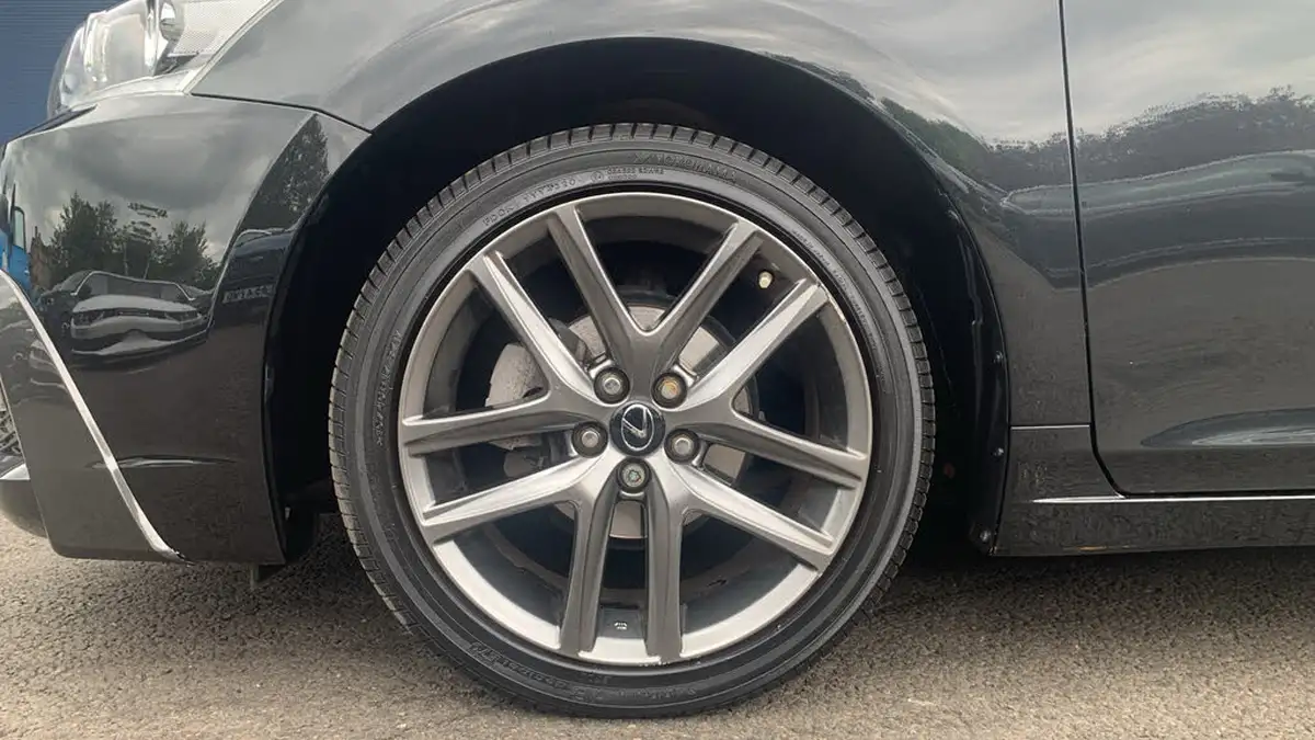 2018-lexus-ct-200h-18-covenience-pack-f-sport-leather-big-14
