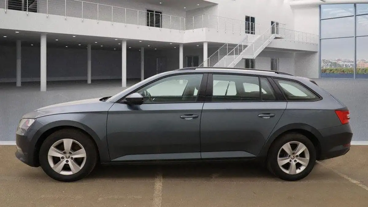 2019-skoda-superb-16tdi-s-ss-estate-big-5