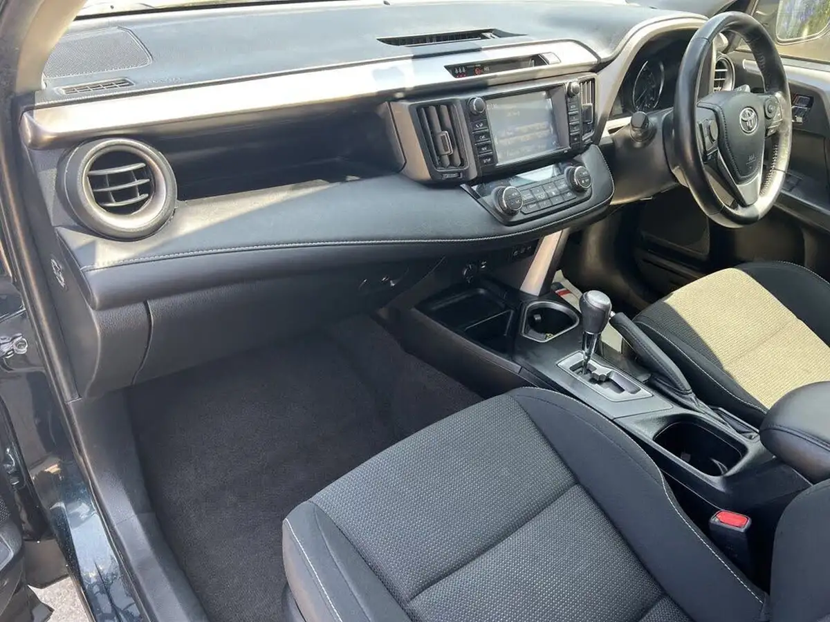 2016-toyota-rav4-25-vvt-i-business-edition-plus-tss-navi-cvt-big-23