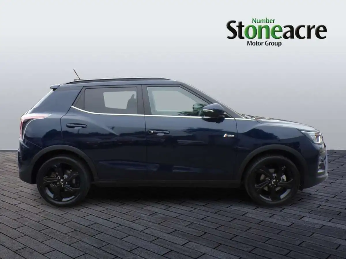 2024-kgm-ssangyong-tivoli-15-k40-auto-big-6