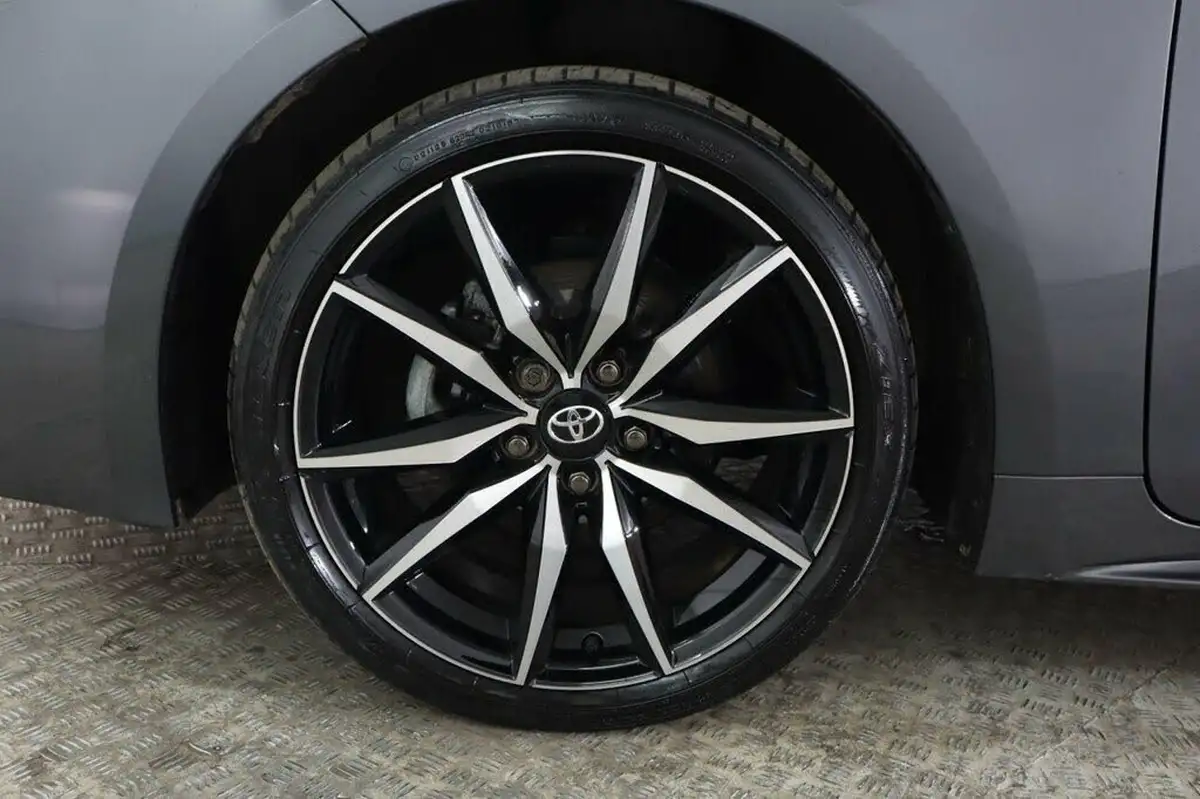2023-toyota-corolla-18-vvt-i-gr-sport-138bhp-hatchback-big-30