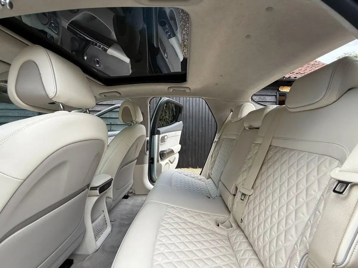 2022-genesis-gv60-e-sport-plus-big-48