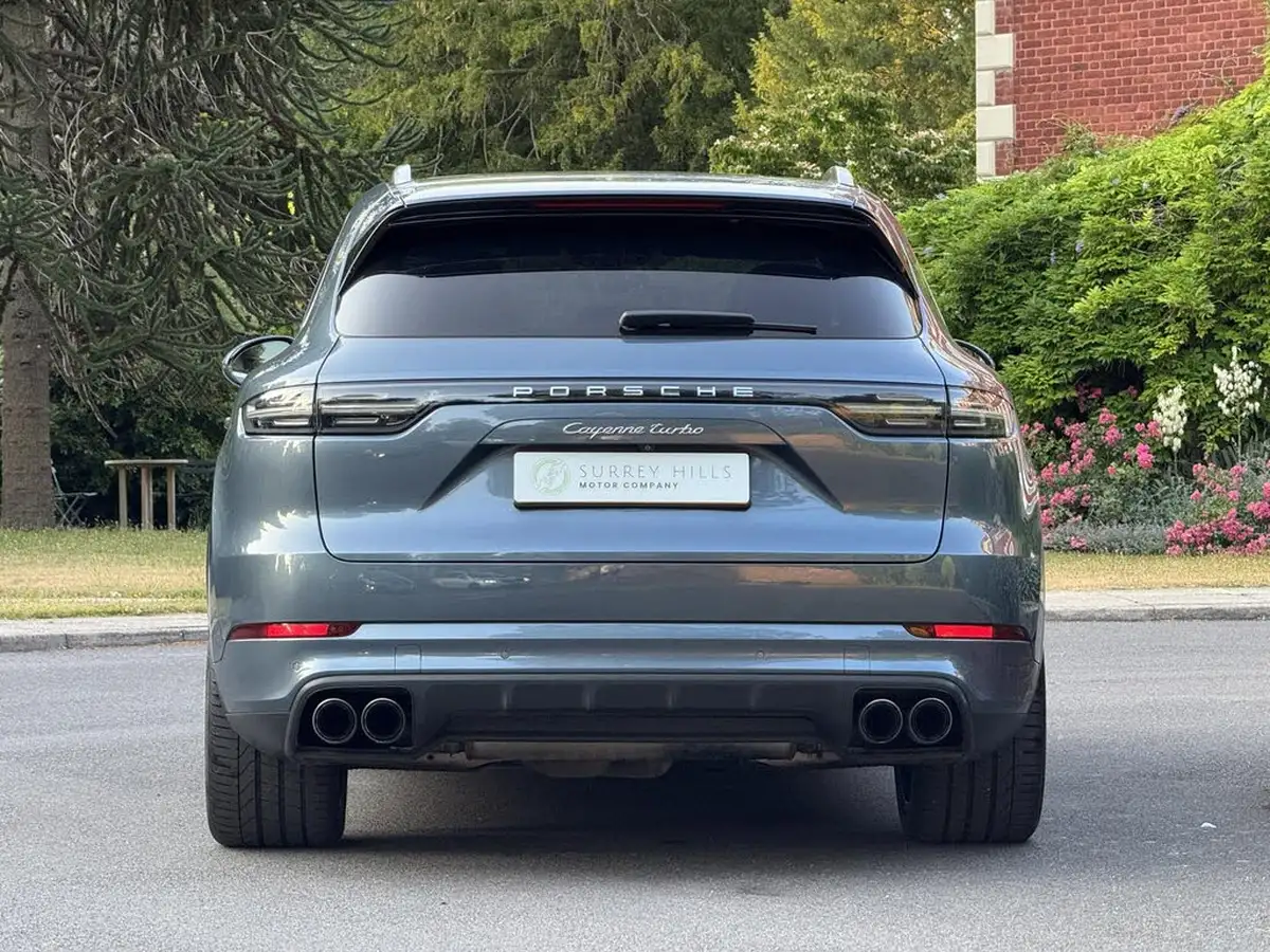 2018-porsche-cayenne-40-v8-turbo-big-5
