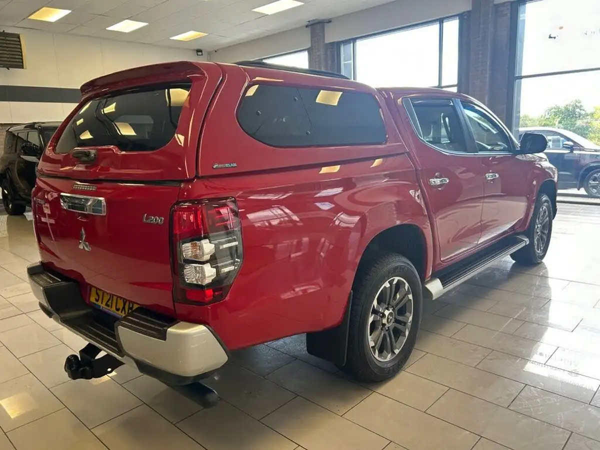 2021-mitsubishi-l200-22di-d-barbarian-auto-big-8