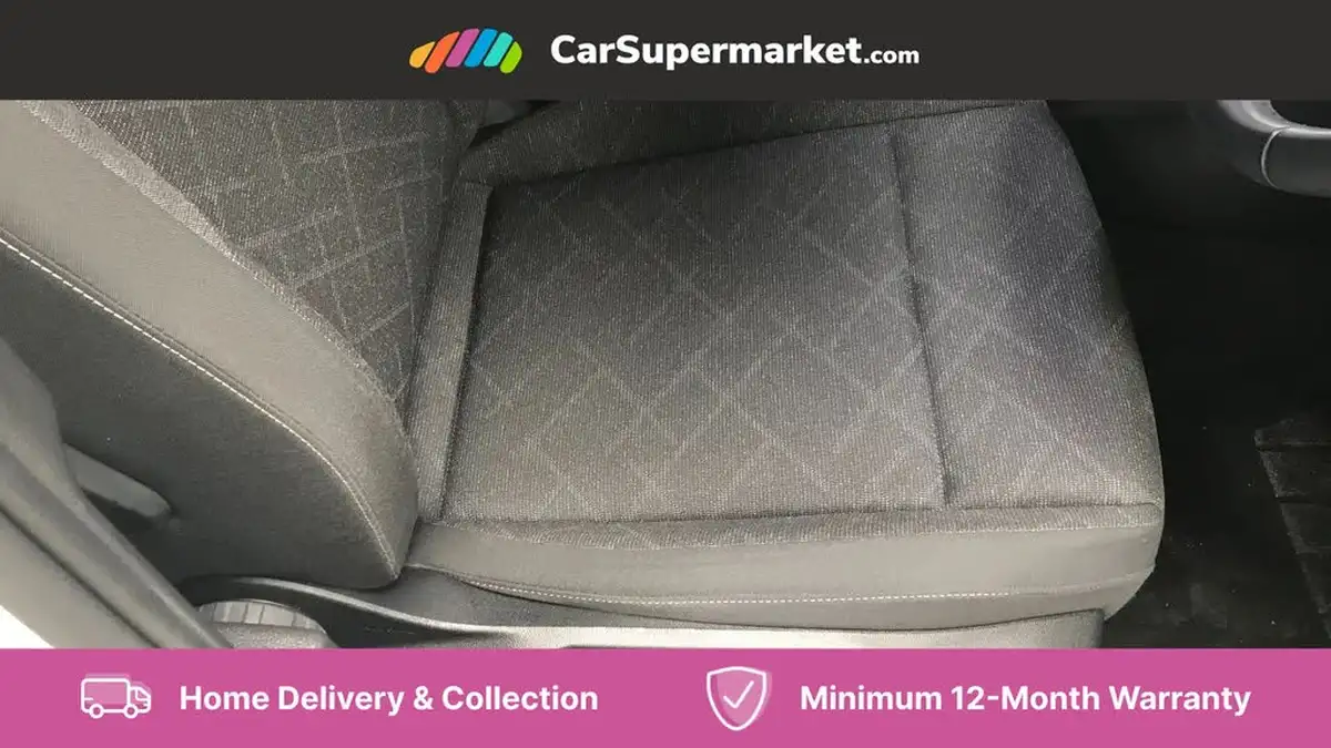 2021-volkswagen-golf-20tdi-life-hatchback-dsg-big-16
