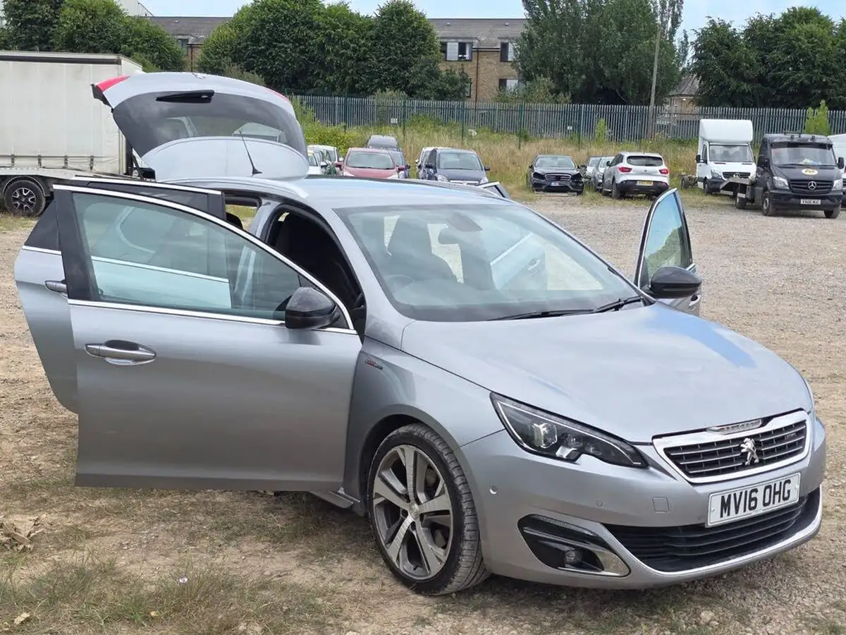 2016-peugeot-308-sw-20-bluehdi-gt-line-eat6-big-6