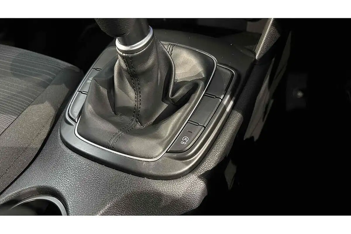 2018-hyundai-kona-10-t-gdi-s-big-46