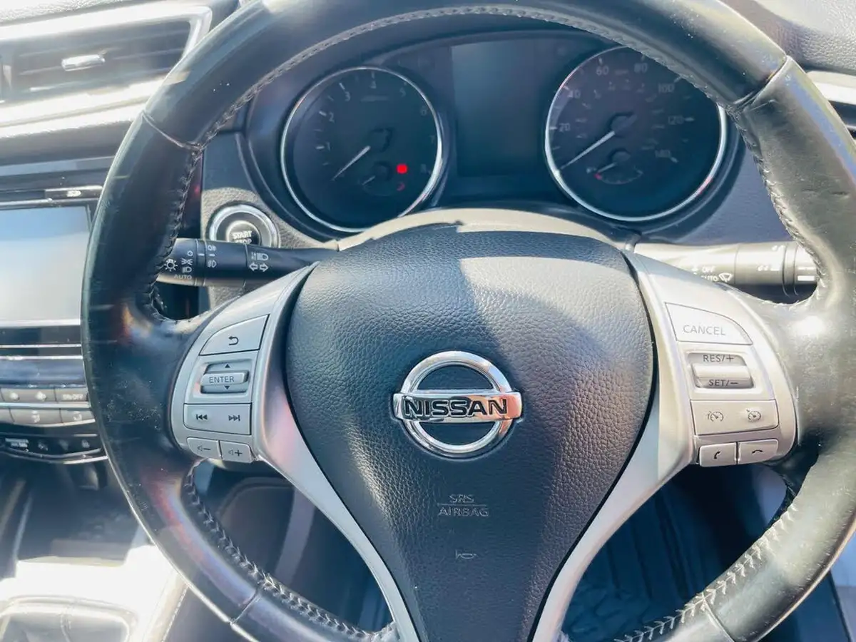 2014-nissan-qashqai-12-acenta-premium-big-33