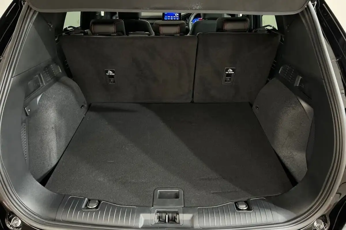 2022-ford-kuga-25t-st-line-x-edition-190ps-fhev-big-47