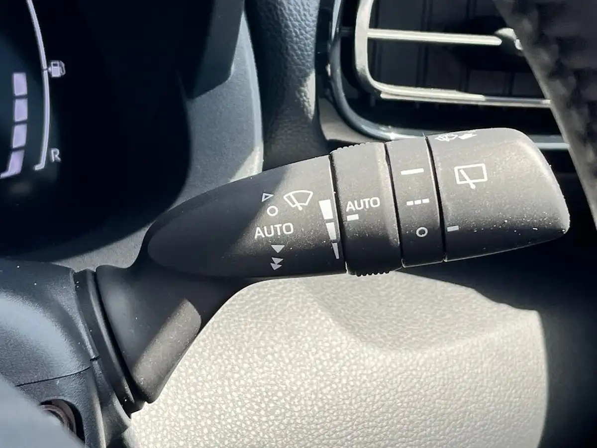 2024-toyota-yaris-cross-15-vvt-i-icon-big-55