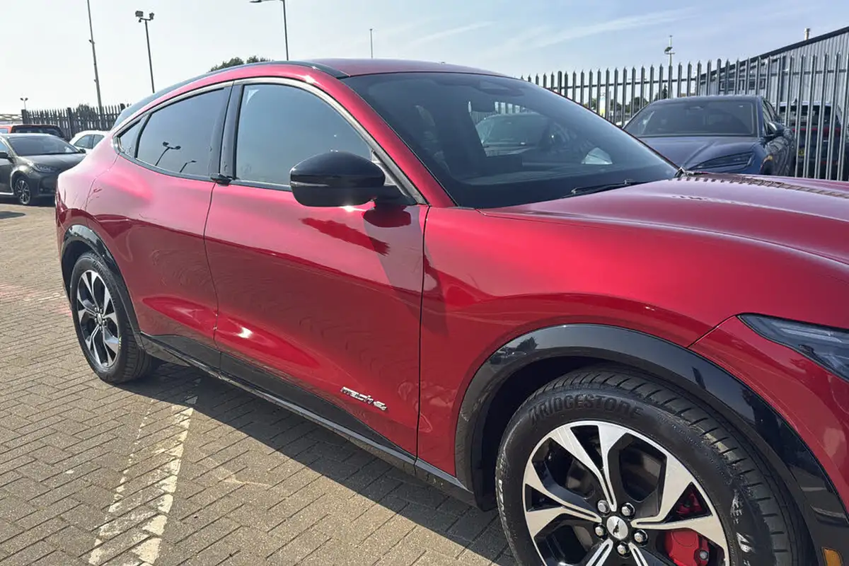 2021-ford-mustang-mach-e-e-standard-range-68kwh-awd-big-31