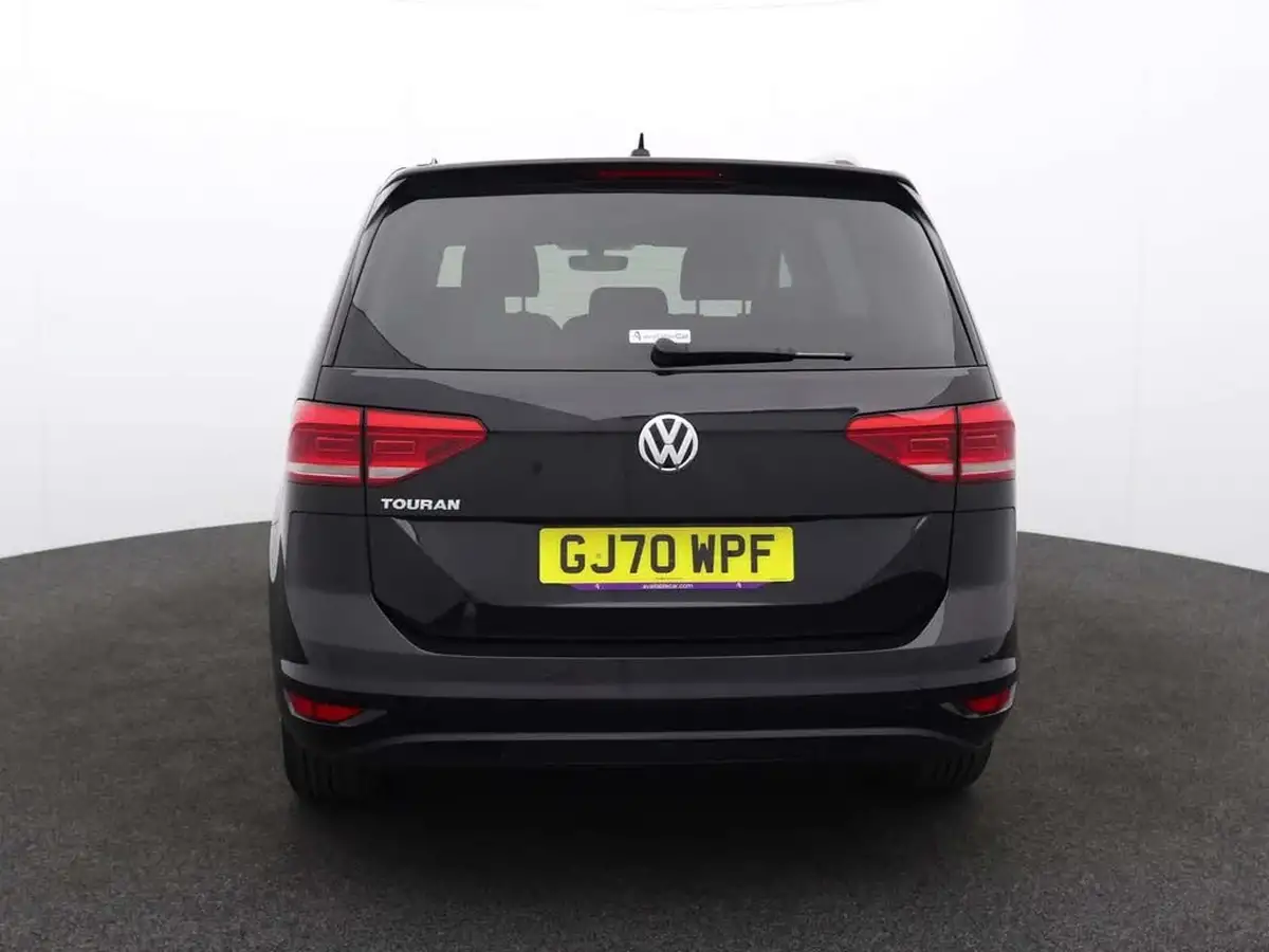 2020-volkswagen-touran-15-tsi-se-dsg-big-3