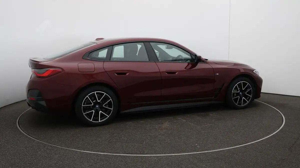 2022-bmw-i4-e-edrive40-m-sport-big-53