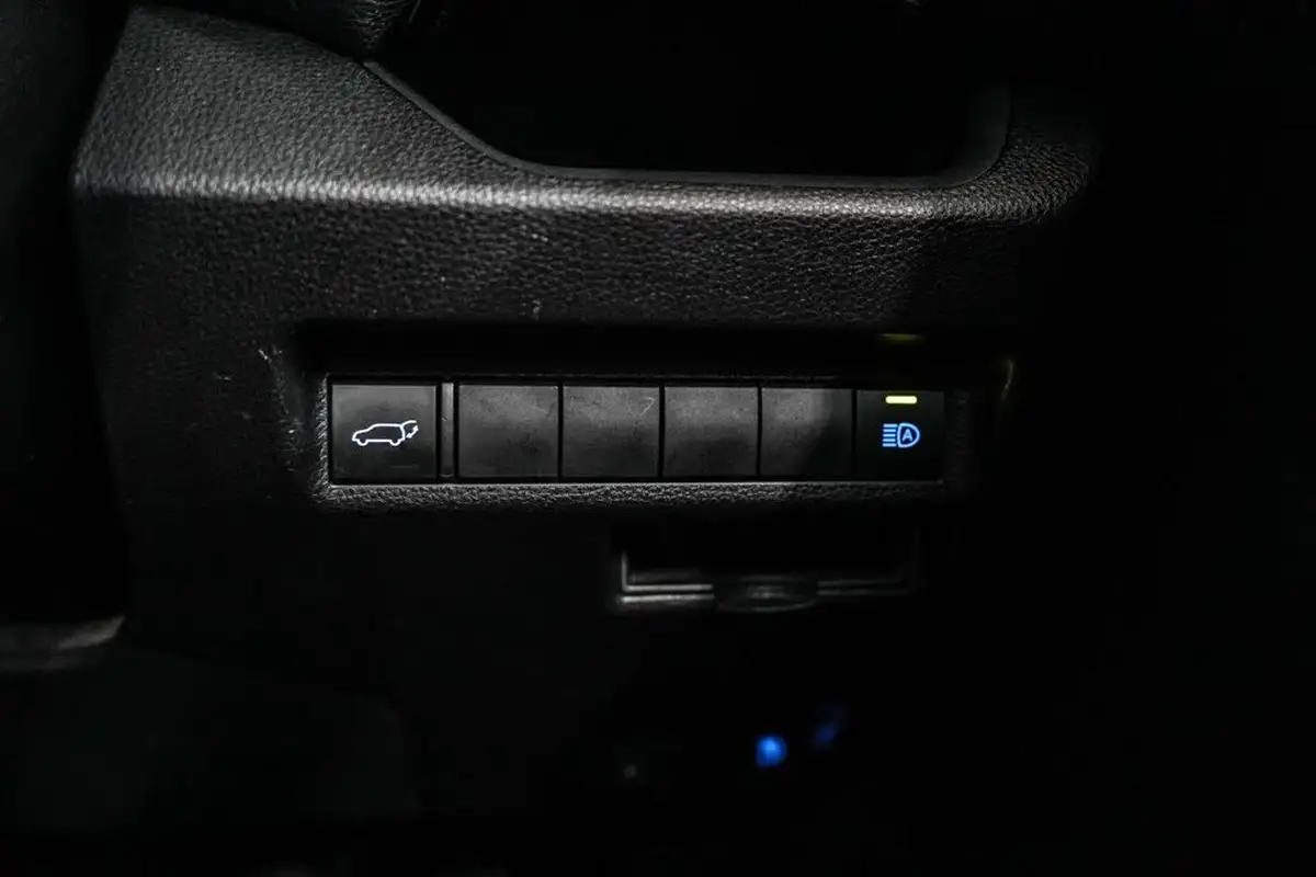 2020-toyota-rav4-25-vvt-i-design-219bhp-big-38
