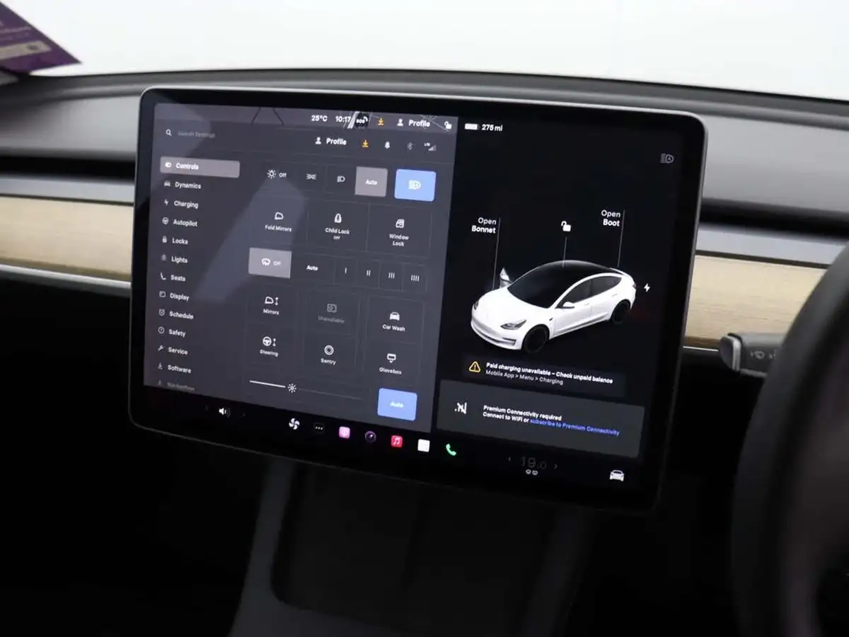 2021-tesla-model-3-e-long-range-awd-big-26