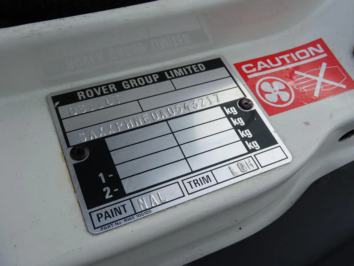 1994-rover-metro-11-l-3d-big-24