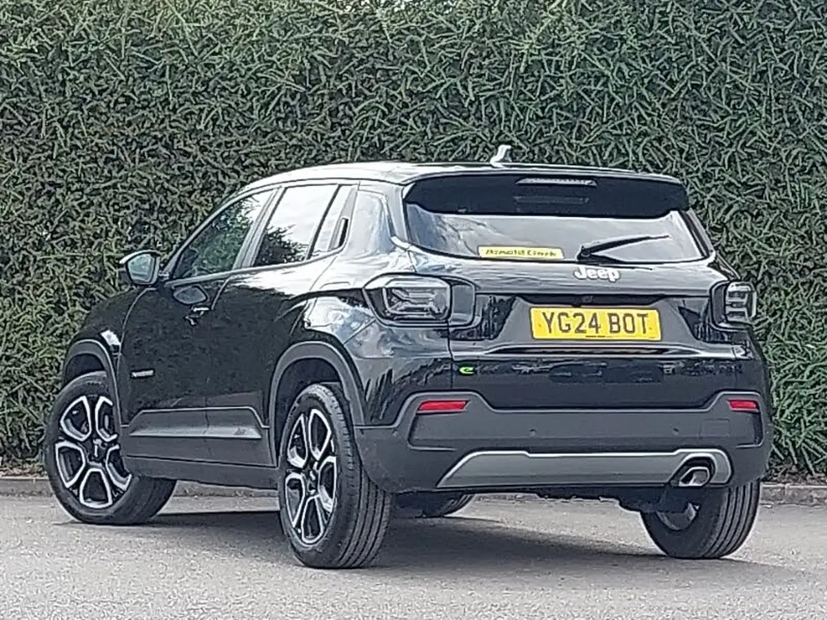 2024-jeep-avenger-12-gse-summit-e-hybrid-48v-auto-big-1