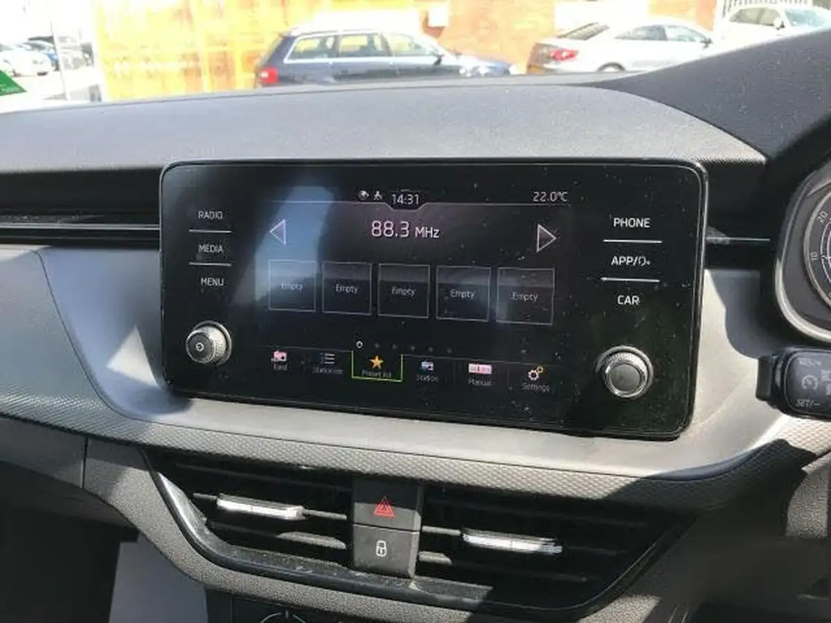 2022-skoda-scala-15-tsi-se-dsg-big-12