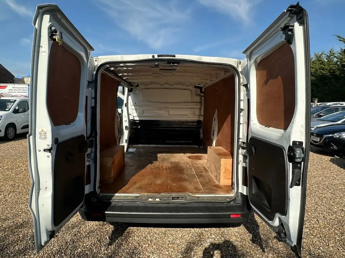 2021-renault-trafic-20dci-ll30-energy-120-business-panel-big-19