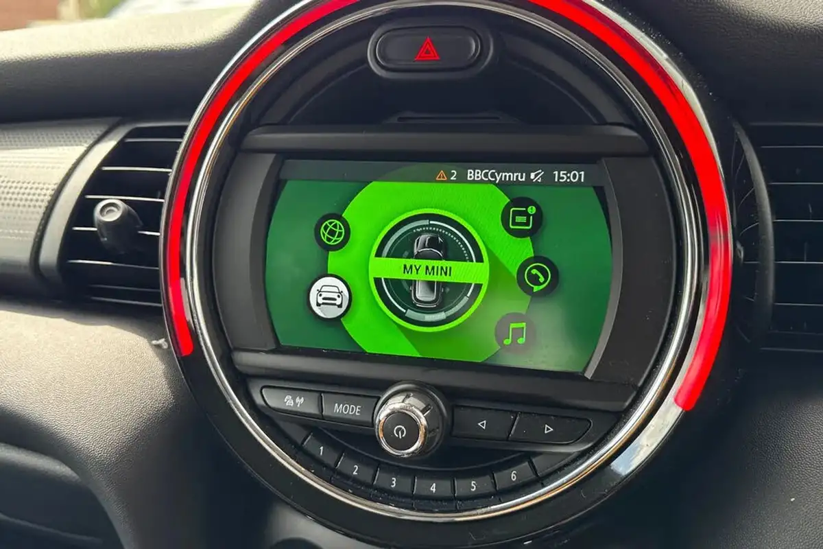 2020-mini-cooper-15-cooper-classic-hatchback-3d-auto-big-47