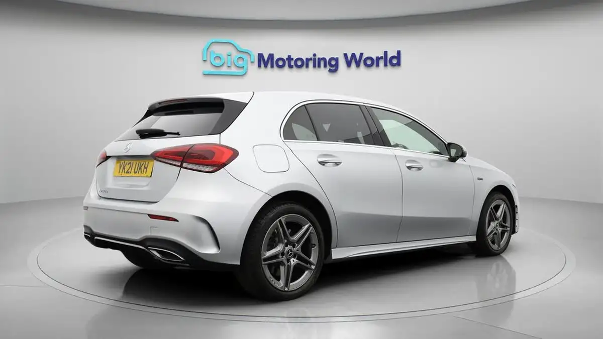 2021-mercedes-benz-a-class-13-a250e-amg-line-hatchback-5d-big-7