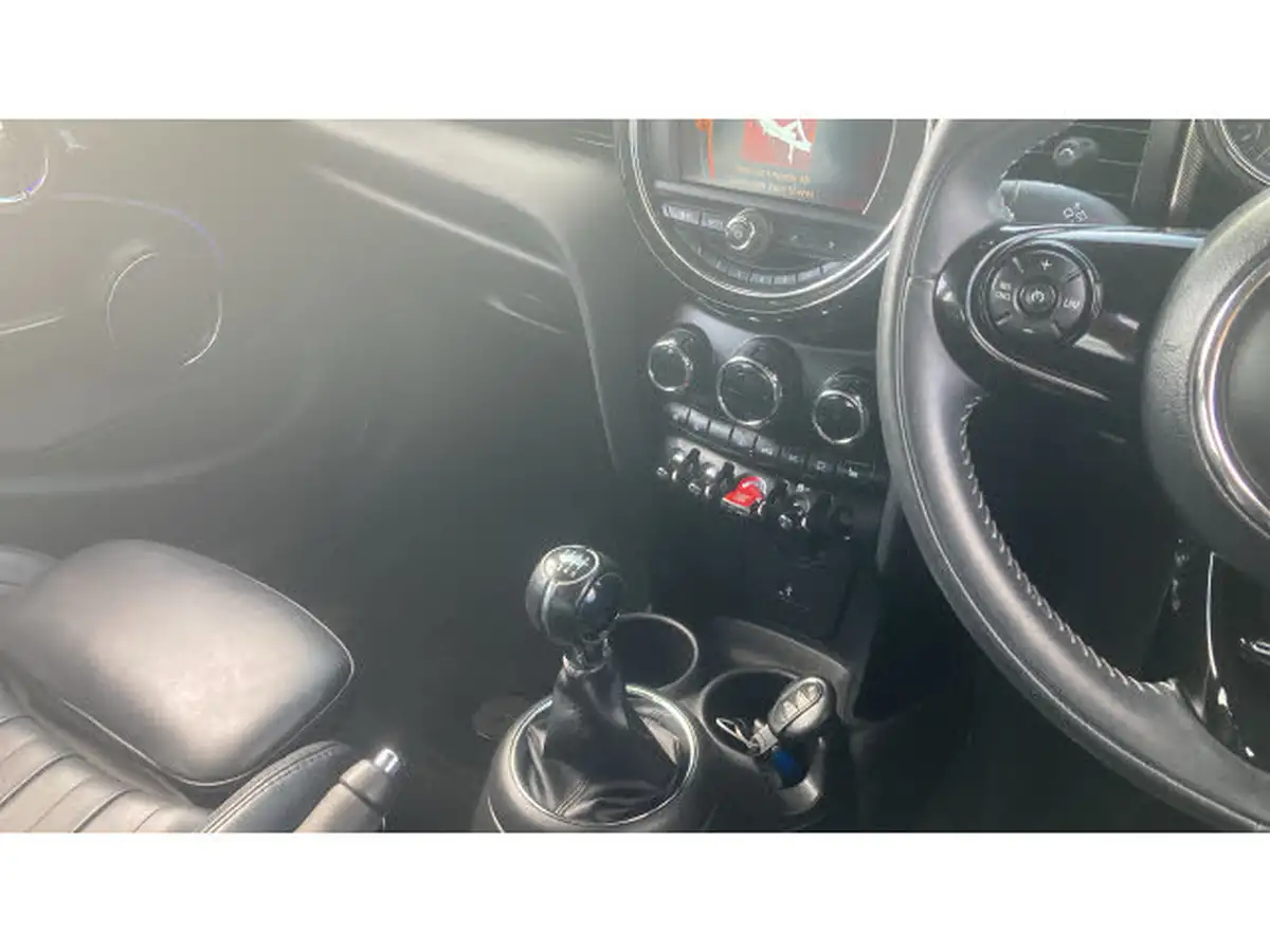 2019-mini-cooper-15-cooper-exclusive-134bhp-hatchback-5d-big-16