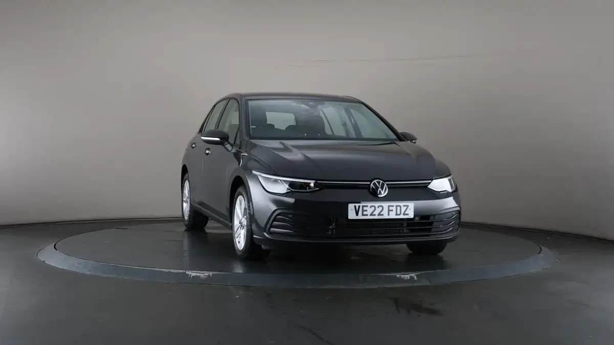 2022-volkswagen-golf-15-tsi-life-150ps-hatchback-big-50