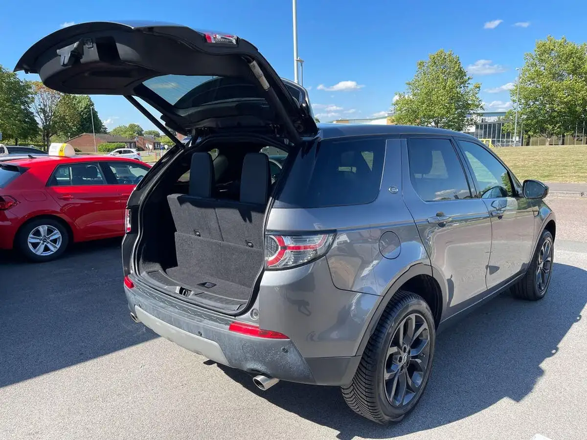 2019-land-rover-discovery-sport-20td4-landmark-big-21