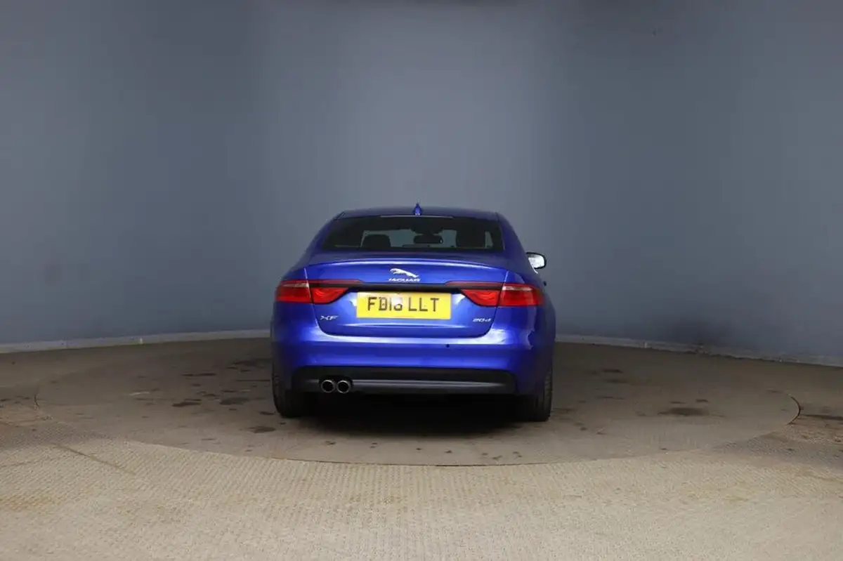 2018-jaguar-xf-20td-r-sport-180ps-saloon-4d-1999cc-auto-big-1