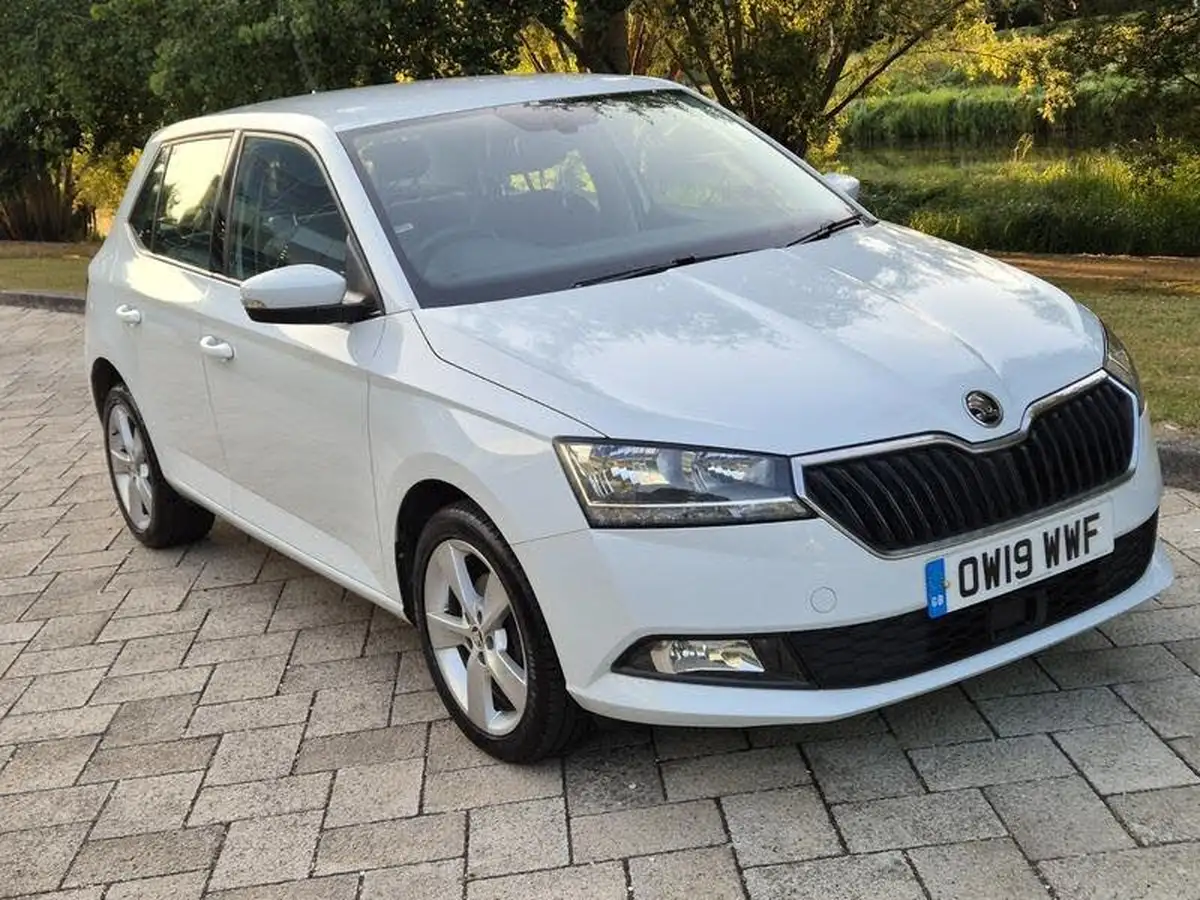 2019-skoda-fabia-10-tsi-se-l-95ps-ss-hatchback-big-9