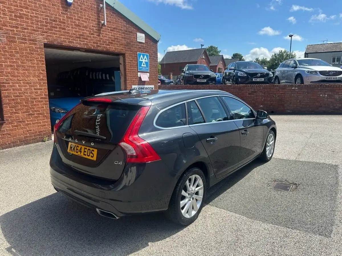 2014-volvo-v60-20td-d4-se-lux-181bhp-nav-1969cc-geartronic-big-50