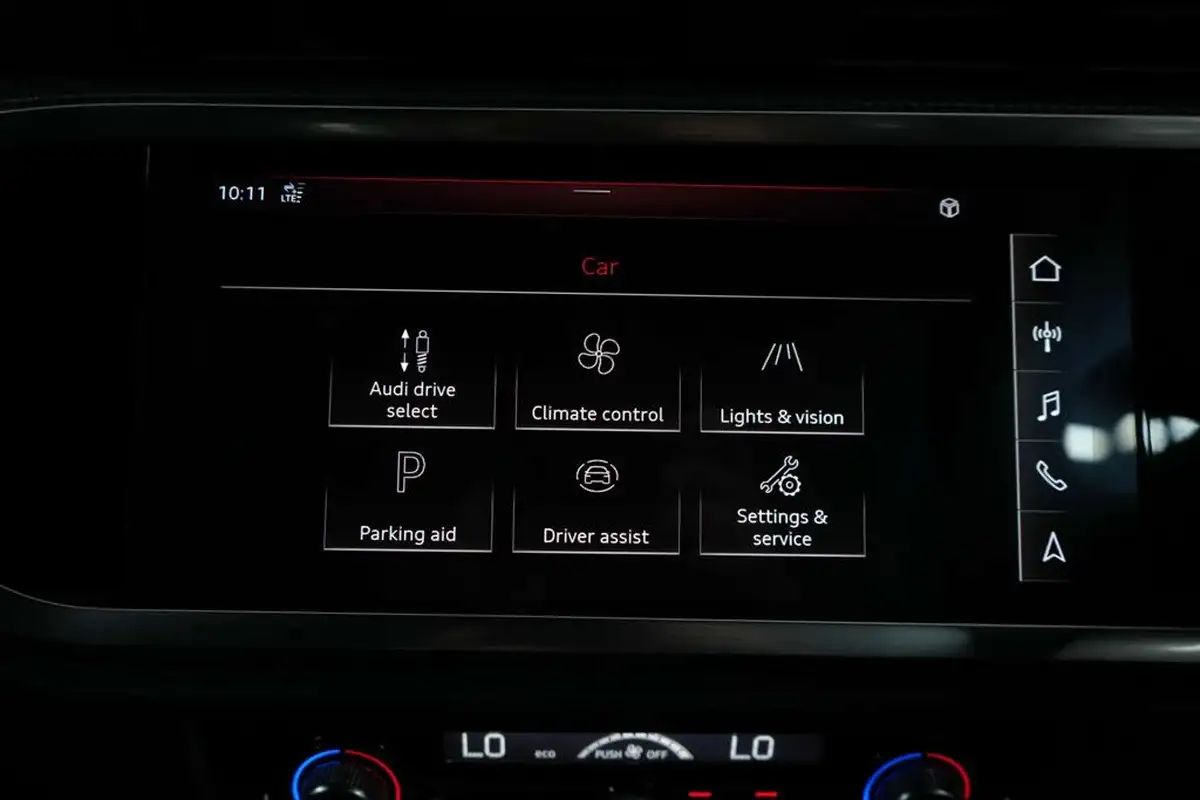 2019-audi-q3-20-40-tfsi-s-line-big-39