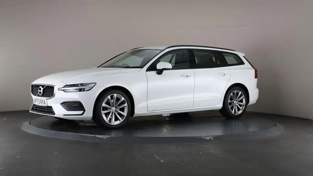 2020-volvo-v60-20-b3-momentum-big-43