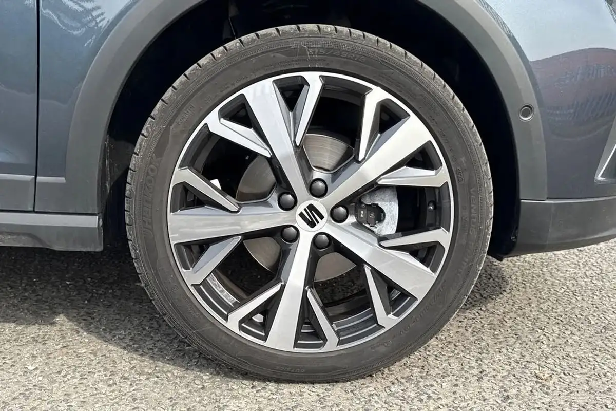 2025-seat-arona-10-tsi-xperience-lux-dsg-big-11