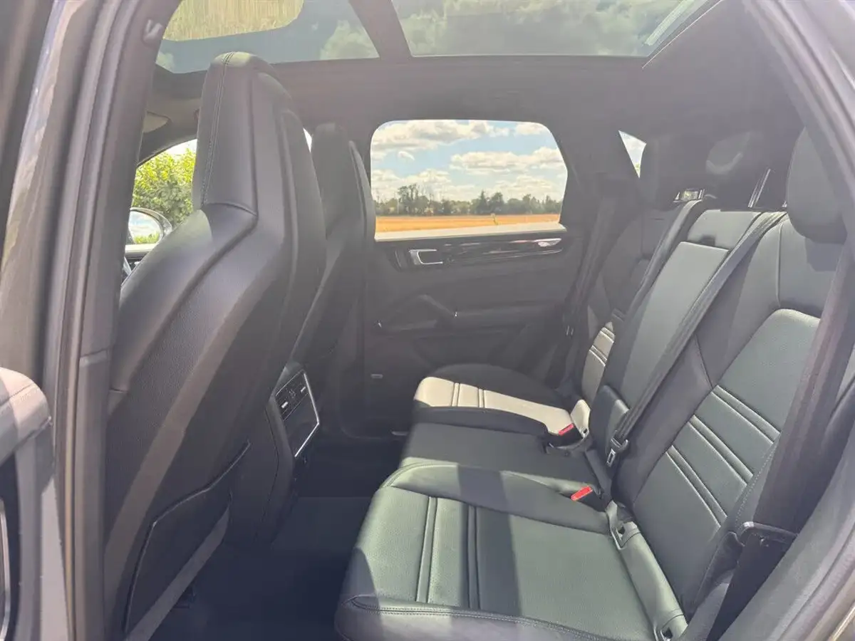 2021-porsche-cayenne-30-v6-station-wagon-big-16
