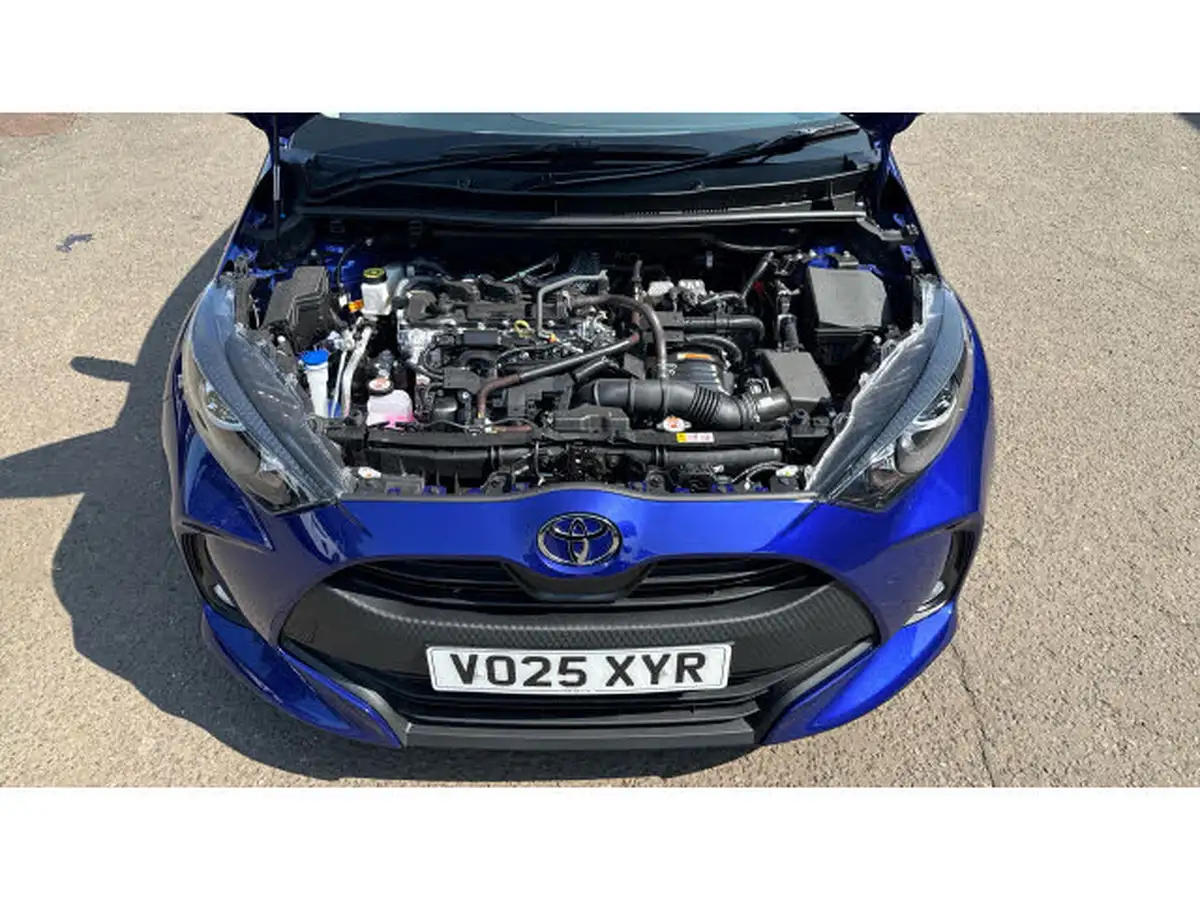 2025-toyota-yaris-15-vvt-i-icon-big-7