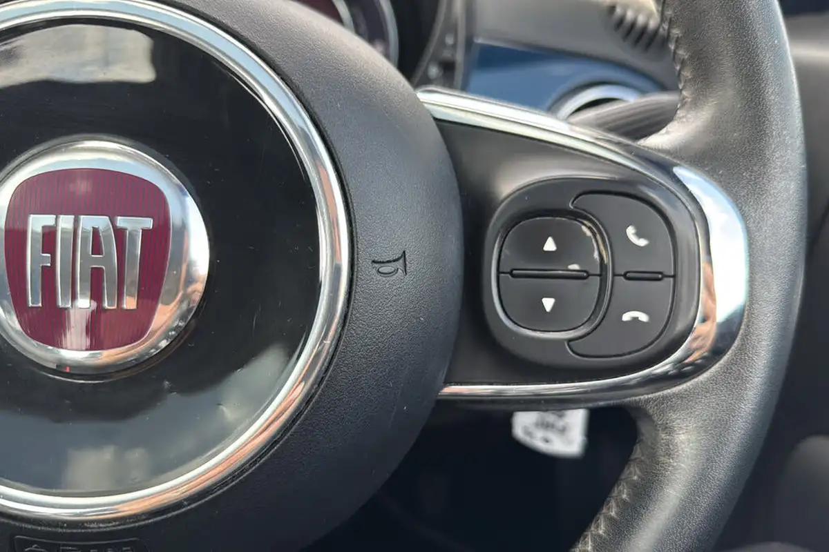 2018-fiat-500-12-lounge-big-17