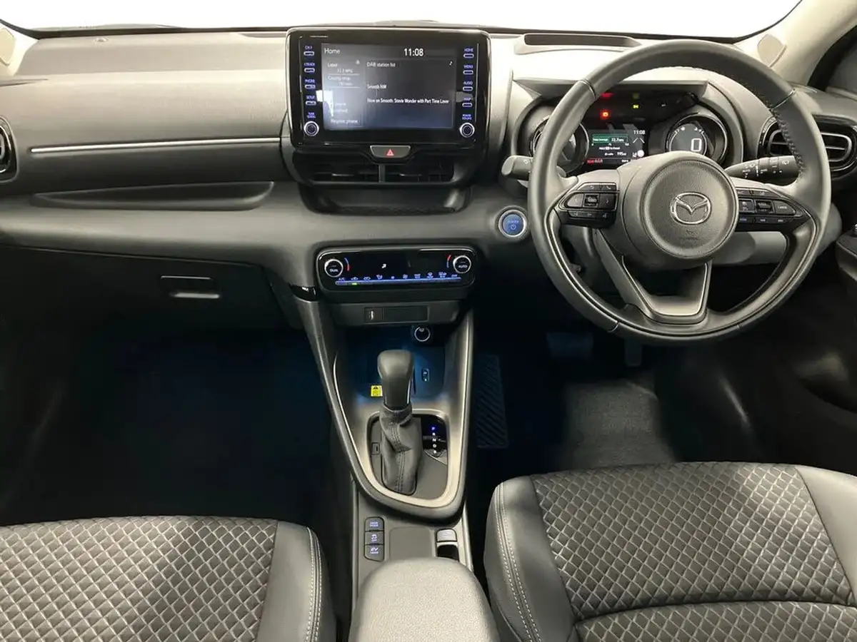 2023-mazda-mazda2-15-select-big-9
