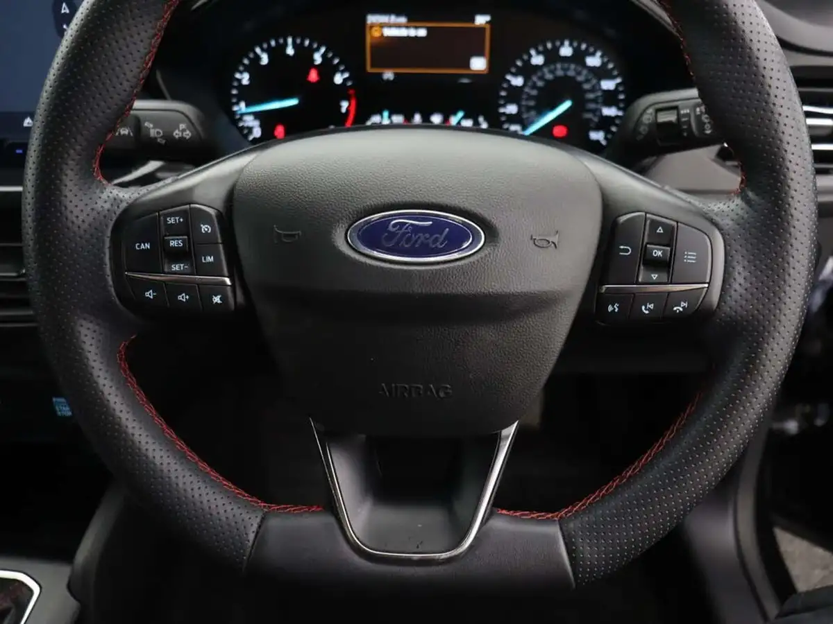 2022-ford-focus-10t-st-line-125ps-estate-big-38
