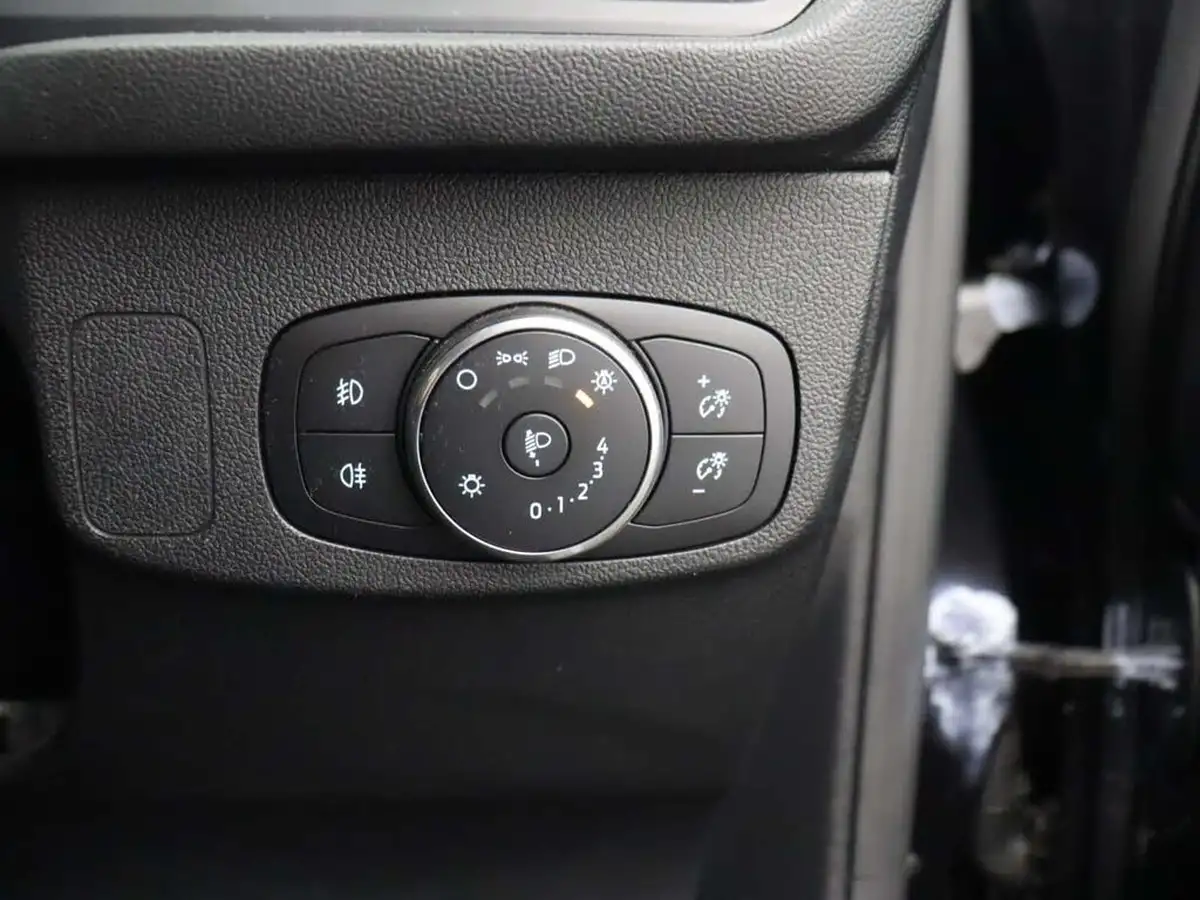 2022-ford-focus-10t-st-line-125ps-estate-big-34