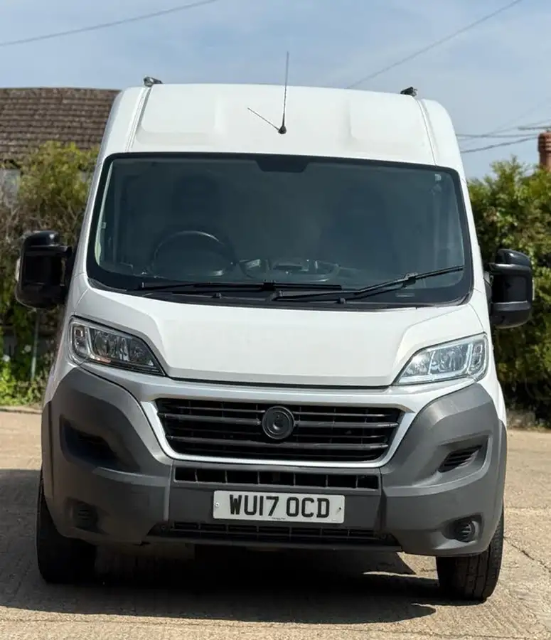2017-fiat-ducato-20td-35-lh2-panel-big-3