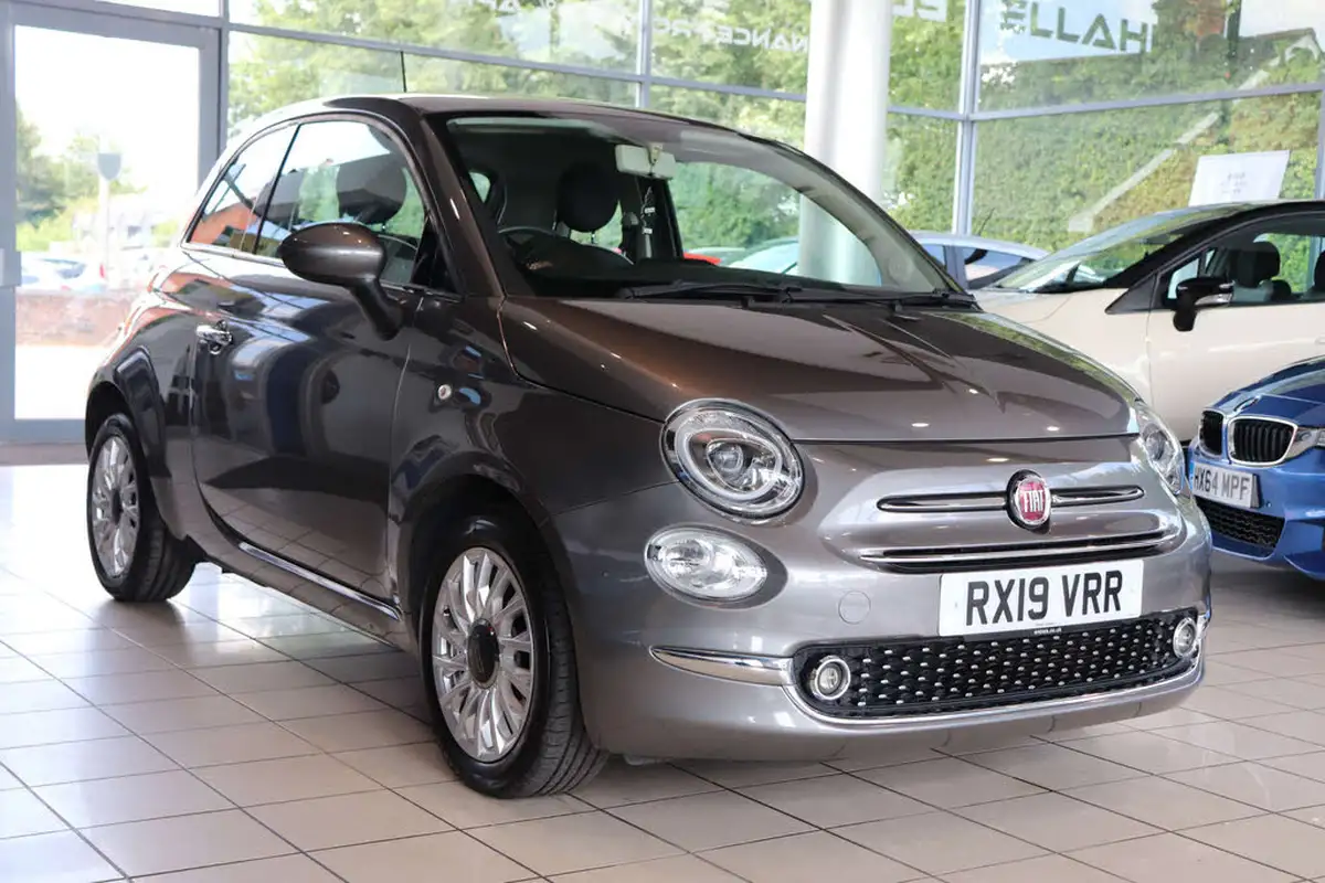 2019-fiat-500-12-lounge-ss-big-9